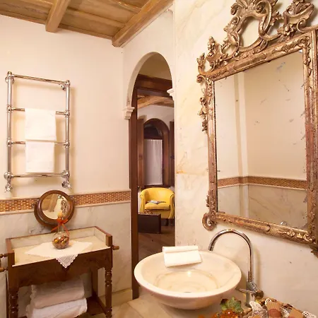 Dello Spuntino Hotel 4*